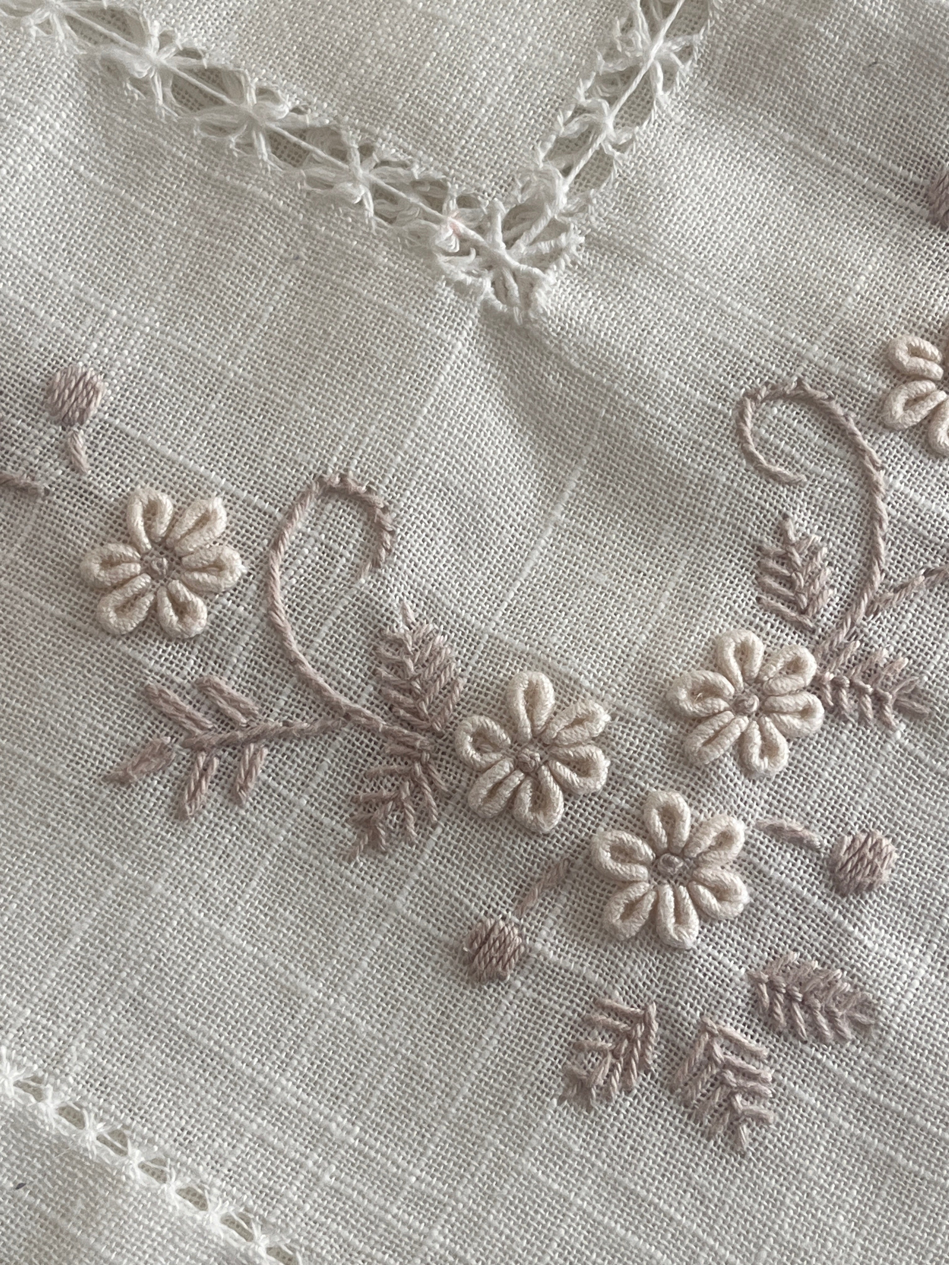 0.82m Daisy Garden Embroidered Cream Table Linen Square