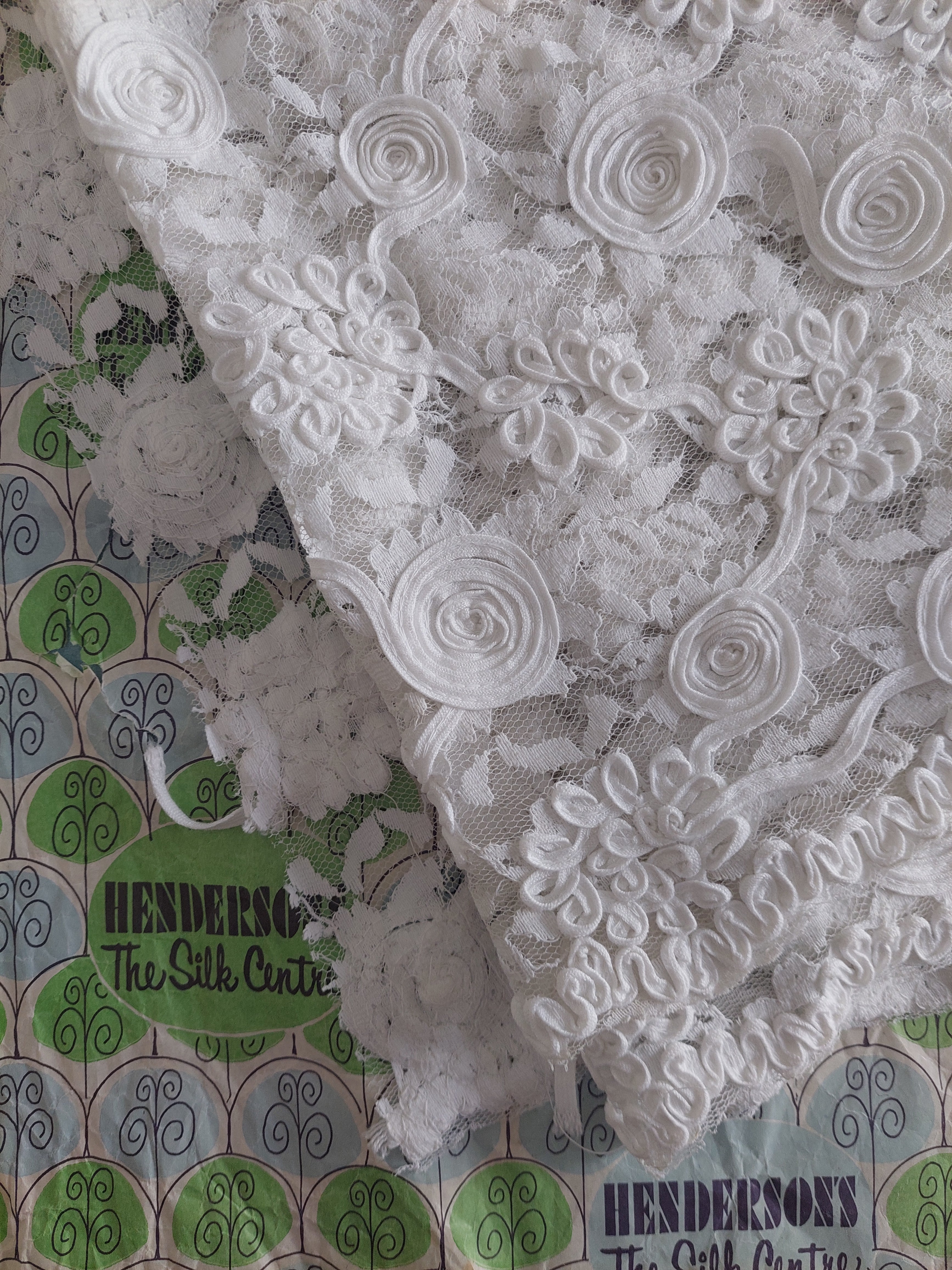 1.3m Henderson's 1960's Embroidered White Bridal Lace
