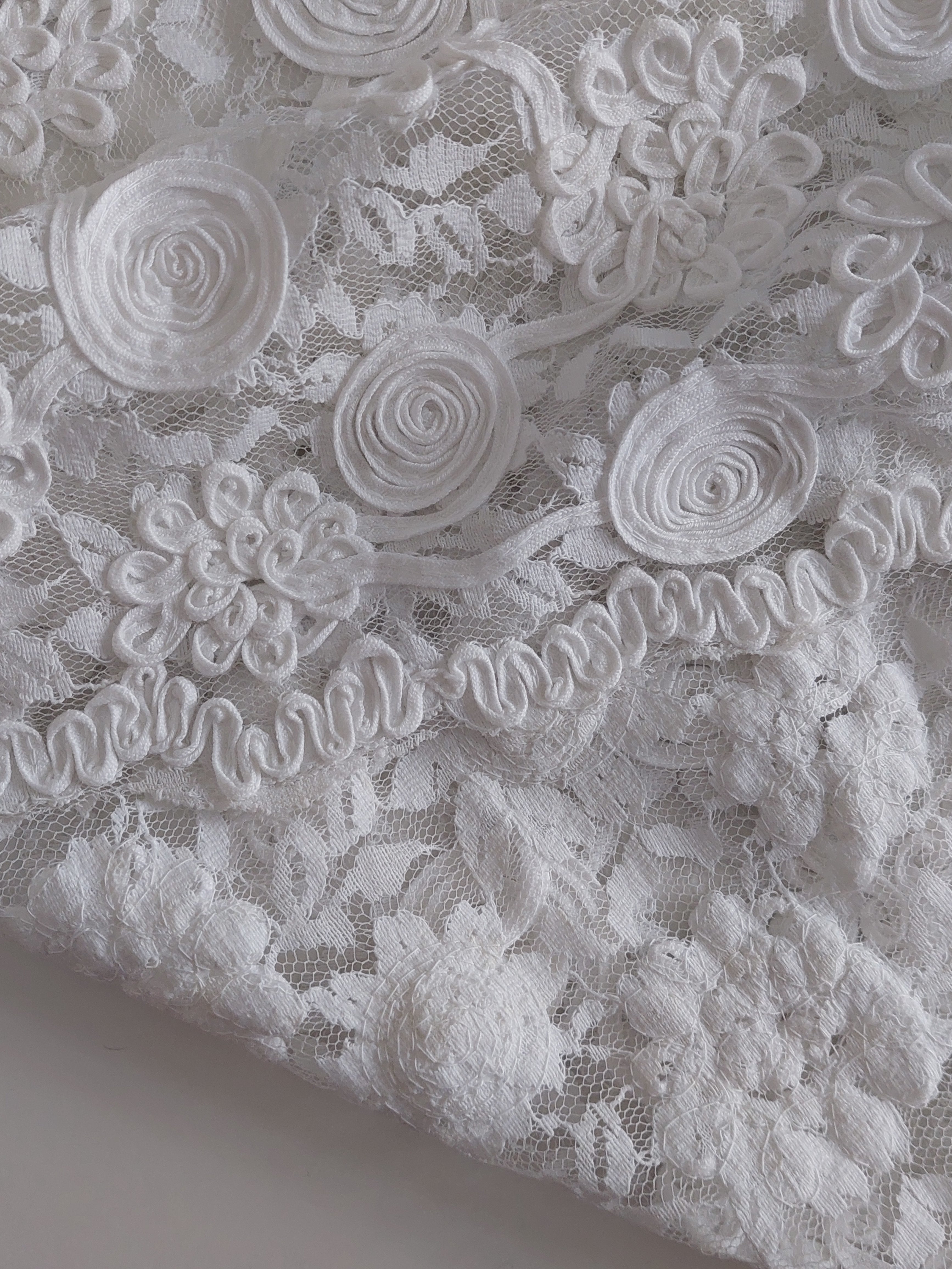 1.3m Henderson's 1960's Embroidered White Bridal Lace